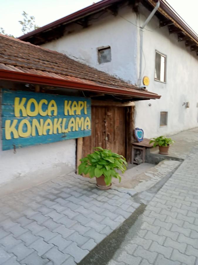 Salda Goelue Koca Kapi Konaklama Yesilova  Luaran gambar