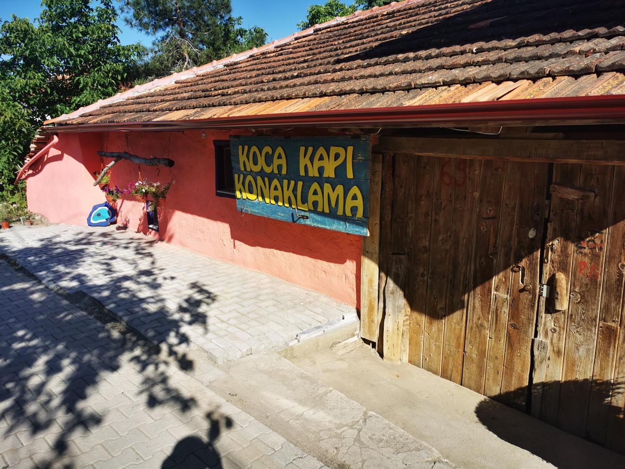Salda Goelue Koca Kapi Konaklama Yesilova  Luaran gambar